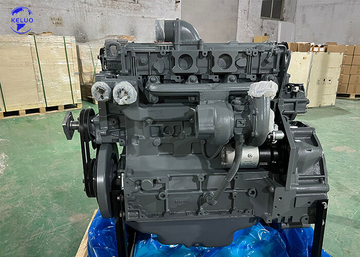 เครื่องยนต์ดีเซล 4 ชั่วโมง (1013 ซีรีส์) ที่ทําความเย็นด้วยน้ํา Deutz BF4M1013EC/FC สําหรับการก่อสร้าง เครื่องกําเนิดไฟฟ้า และอุตสาหกรรมเรือ